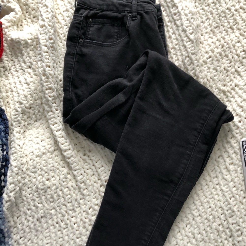Black high-rise skinny jeggings